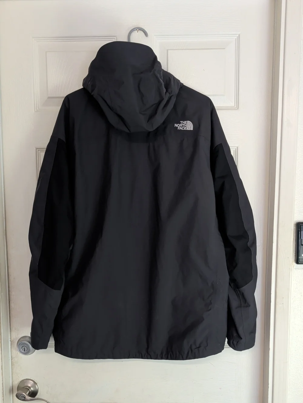 Men’s The North Face HyVent Jacket Men Large